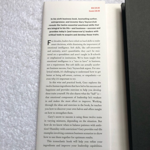 📚 New - Twelve and A Half by Gary (Vee) Vaynerchuk 📚 - Picture 3 of 6